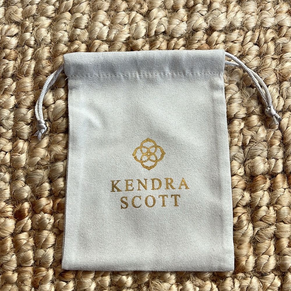 Kendra Scott Jewelry Bags - Picture 2 of 3